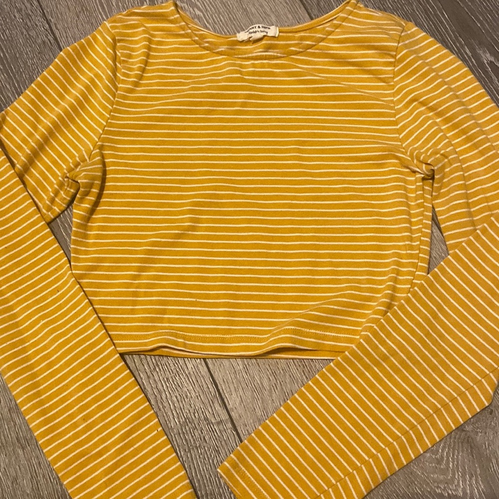 Yellow striped crop top